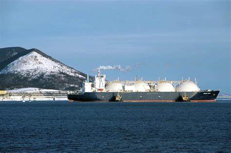 File:LNG tanker Arco.jpg