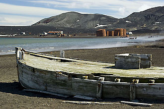 File:330px-7682-whalers-bay-whaling-boat.jpg